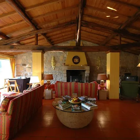 Sleeps 23 With Pool And Wifi