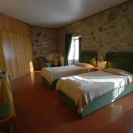 Sleeps 23 With Pool And Wifi * Ponte de Lima